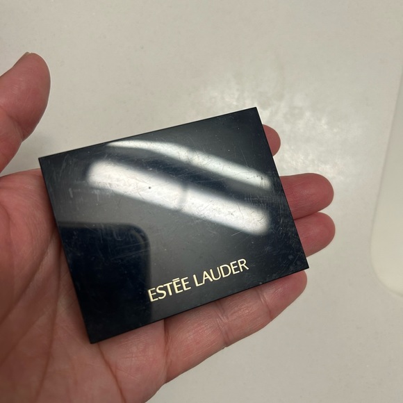 Make up - Picture 2 of 3